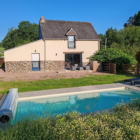 L'Ote De Brekilien Saint-Malon-sur-Mel Exterior foto