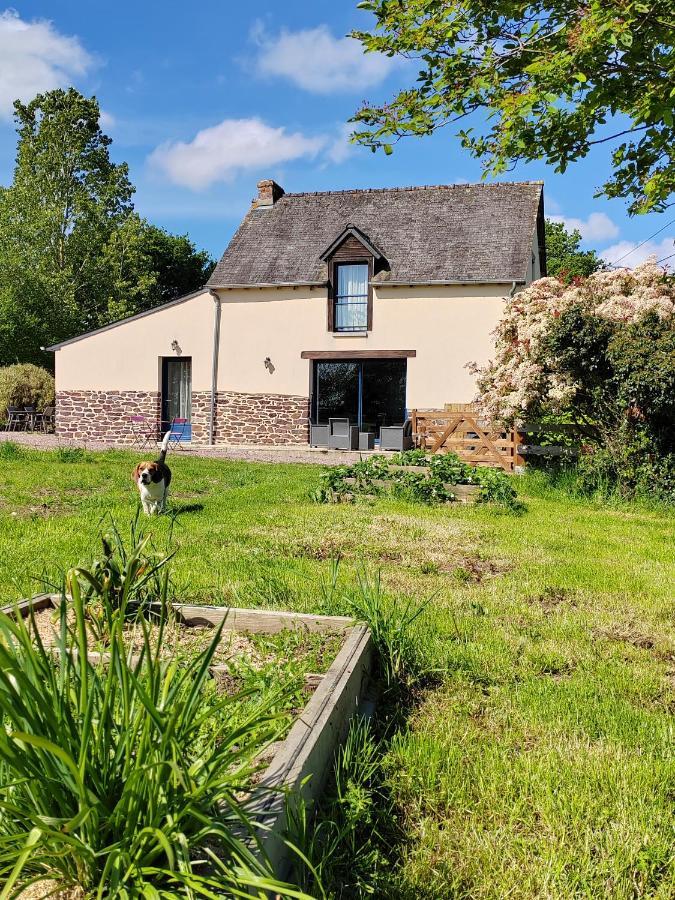 L'Ote De Brekilien Saint-Malon-sur-Mel Exterior foto