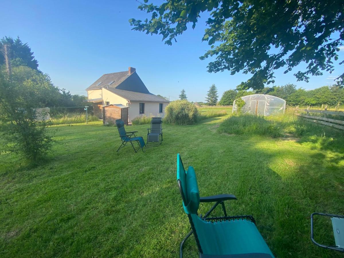 L'Ote De Brekilien Saint-Malon-sur-Mel Exterior foto